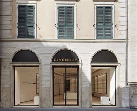 GIVENCHY Rome Store, Via del Babuino, 195, Roma RM, .